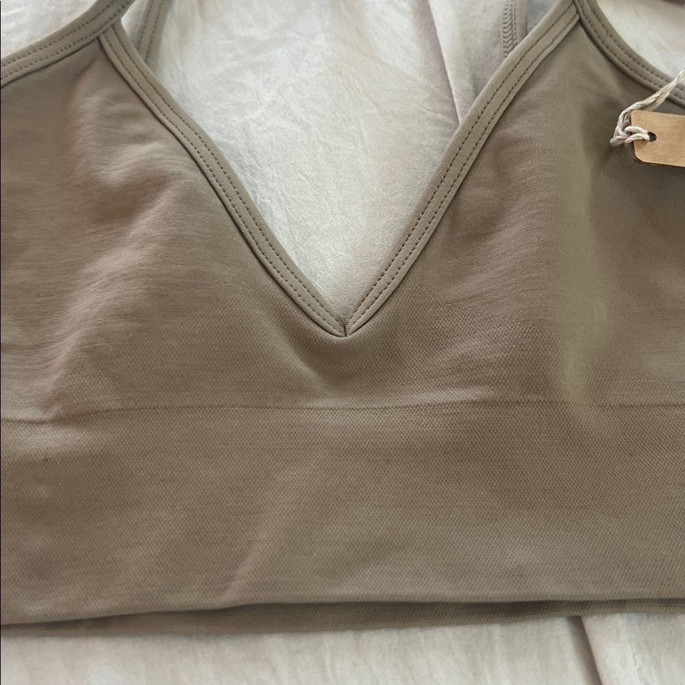 Skims Smoothing Bralette Sporty - Picture 2 of 8